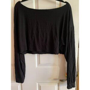 Women's Dazy Oversized Off the Shoulder Cropped Long Sleeve Black Top Size M